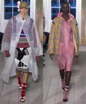 بولي كلوريد الفينيل Burberry طبقة شفافة معطف